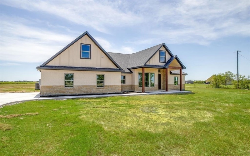 11204 County Road 418, Grandview, TX 76050, 3 Bedrooms Bedrooms, ,2 BathroomsBathrooms,Residential,For Sale,11204 County Road 418,21021062