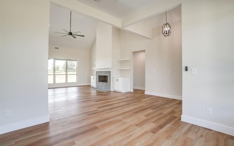 11204 County Road 418, Grandview, TX 76050, 3 Bedrooms Bedrooms, ,2 BathroomsBathrooms,Residential,For Sale,11204 County Road 418,21021062