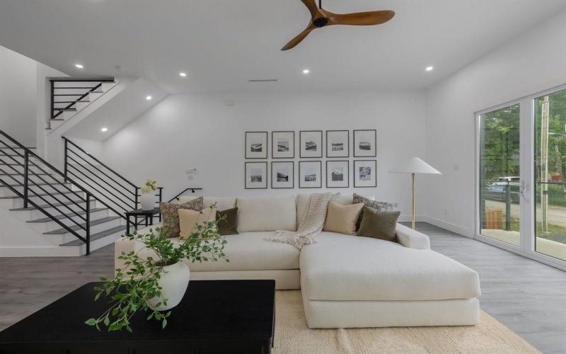 1919 Pollard Street, Dallas, TX 75208, 3 Bedrooms Bedrooms, ,3 BathroomsBathrooms,Residential,For Sale,1919 Pollard Street,0,21021547