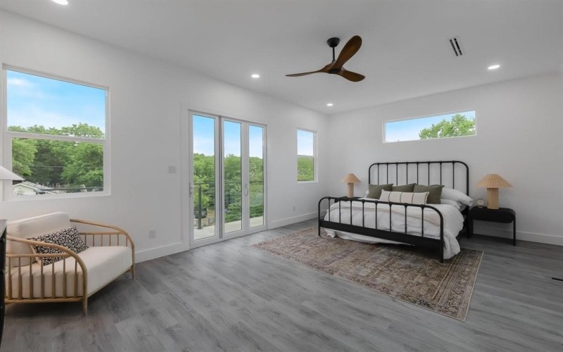 1919 Pollard Street, Dallas, TX 75208, 3 Bedrooms Bedrooms, ,3 BathroomsBathrooms,Residential,For Sale,1919 Pollard Street,0,21021547