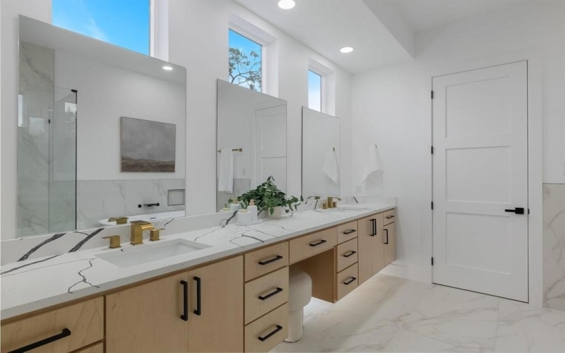1919 Pollard Street, Dallas, TX 75208, 3 Bedrooms Bedrooms, ,3 BathroomsBathrooms,Residential,For Sale,1919 Pollard Street,0,21021547