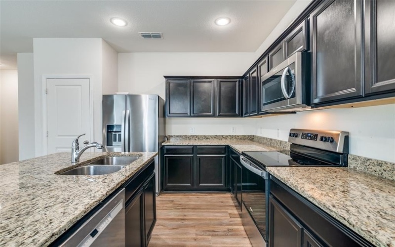 6808 Bonanza Way, Forney, TX 75126, 3 Bedrooms Bedrooms, ,2 BathroomsBathrooms,Residential,For Sale,6808 Bonanza Way,0,21023512