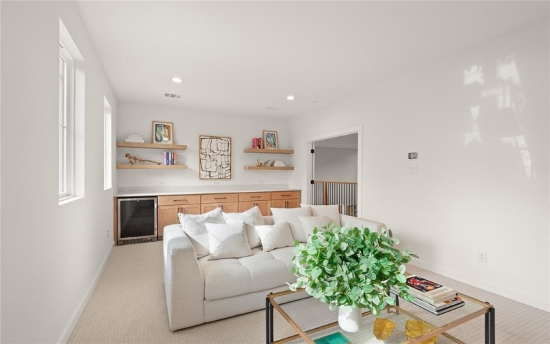 525 Classen Drive, Dallas, TX 75218, 5 Habitaciones Habitaciones , ,5 BañosBaños,Residential,En Venta,525 Classen Drive,21023528