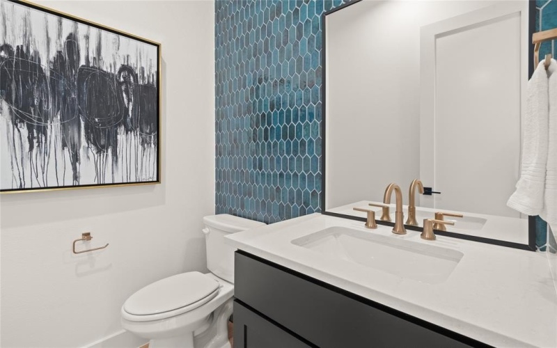 525 Classen Drive, Dallas, TX 75218, 5 Habitaciones Habitaciones , ,5 BañosBaños,Residential,En Venta,525 Classen Drive,21023528