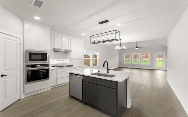 924 Gold Finch, Forney, TX 75126, 5 Habitaciones Habitaciones , ,3 BañosBaños,Residential,En Venta,924 Gold Finch,0,21023534