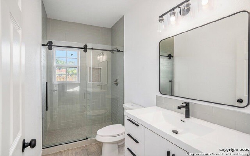 1615 N Guadalupe, Seguin, TX 78155, 3 Bedrooms Bedrooms, ,2 BathroomsBathrooms,Residential,For Sale,1615 N Guadalupe,1865700