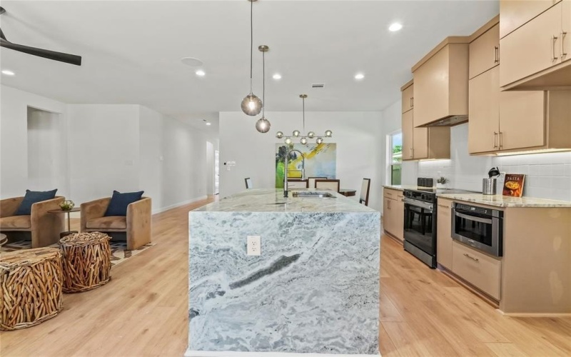 2512 Kool Avenue, Dallas, TX 75241, 4 Bedrooms Bedrooms, ,2 BathroomsBathrooms,Residential,For Sale,2512 Kool Avenue,0,21022147