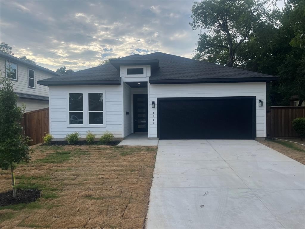 1717 Poplar Street, Dallas, TX 75215, 4 Bedrooms Bedrooms, ,2 BathroomsBathrooms,Residential,For Sale,1717 Poplar Street,0,21022494