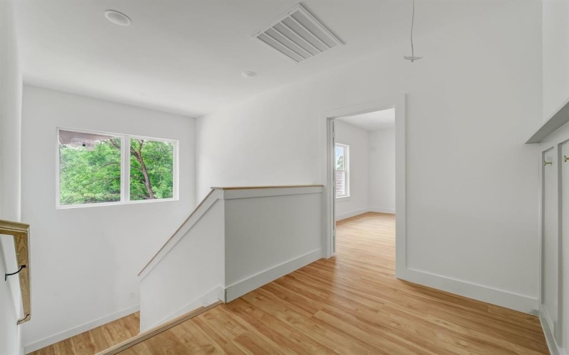 2416 Fatima Avenue, Dallas, TX 75241, 5 Bedrooms Bedrooms, ,5 BathroomsBathrooms,Residential,For Sale,2416 Fatima Avenue,0,21022576