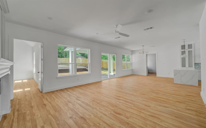 2416 Fatima Avenue, Dallas, TX 75241, 5 Bedrooms Bedrooms, ,5 BathroomsBathrooms,Residential,For Sale,2416 Fatima Avenue,0,21022576