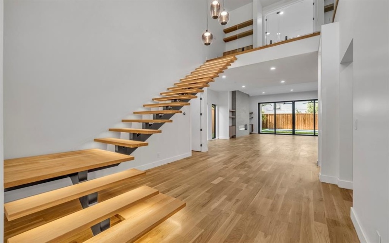 6231 McCommas Boulevard, Dallas, TX 75214, 5 Bedrooms Bedrooms, ,6 BathroomsBathrooms,Residential,For Sale,6231 McCommas Boulevard,0,21022656