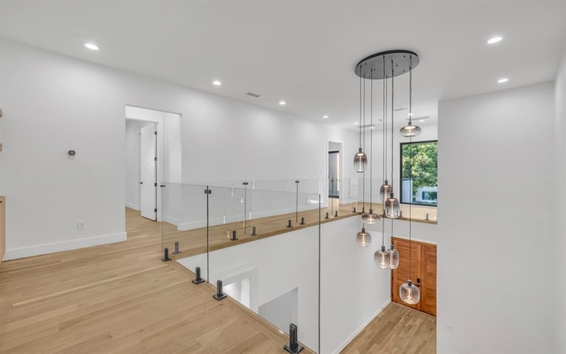 6231 McCommas Boulevard, Dallas, TX 75214, 5 Bedrooms Bedrooms, ,6 BathroomsBathrooms,Residential,For Sale,6231 McCommas Boulevard,0,21022656