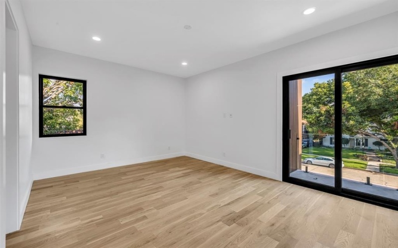 6231 McCommas Boulevard, Dallas, TX 75214, 5 Bedrooms Bedrooms, ,6 BathroomsBathrooms,Residential,For Sale,6231 McCommas Boulevard,0,21022656