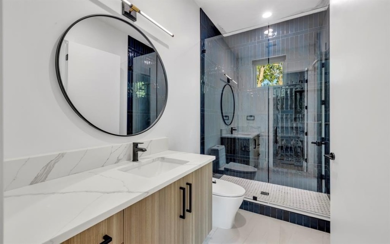 6231 McCommas Boulevard, Dallas, TX 75214, 5 Bedrooms Bedrooms, ,6 BathroomsBathrooms,Residential,For Sale,6231 McCommas Boulevard,0,21022656