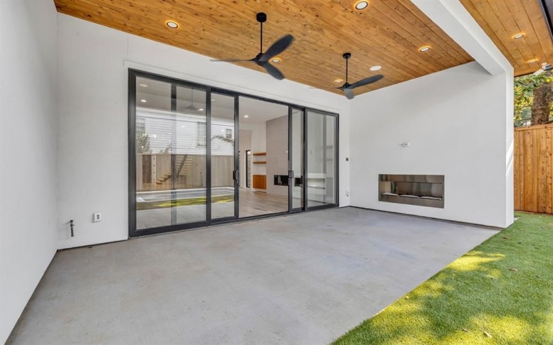 6231 McCommas Boulevard, Dallas, TX 75214, 5 Bedrooms Bedrooms, ,6 BathroomsBathrooms,Residential,For Sale,6231 McCommas Boulevard,0,21022656