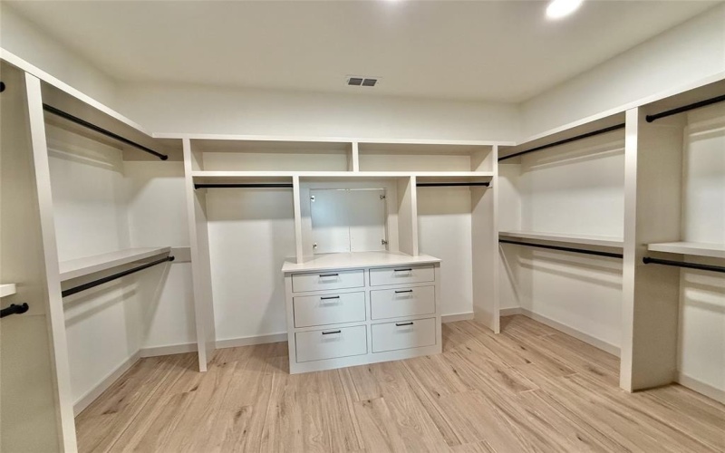 2327 Culley Road, Wichita Falls, TX 76310, 4 Bedrooms Bedrooms, ,3 BathroomsBathrooms,Residential,For Sale,2327 Culley Road,0,21022683