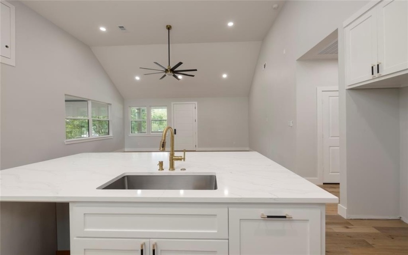 328 Whispering Trail, Gun Barrel City, TX 75156, 3 Habitaciones Habitaciones , ,2 BañosBaños,Residential,En Venta,328 Whispering Trail,21022790