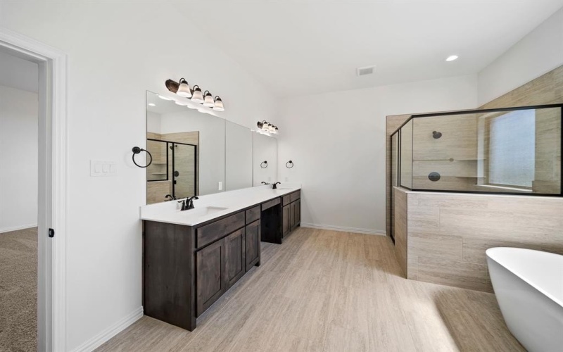 411 Solo Ridge Drive, Waxahachie, TX 75167, 4 Habitaciones Habitaciones , ,2 BañosBaños,Residential,En Venta,411 Solo Ridge Drive,21022834