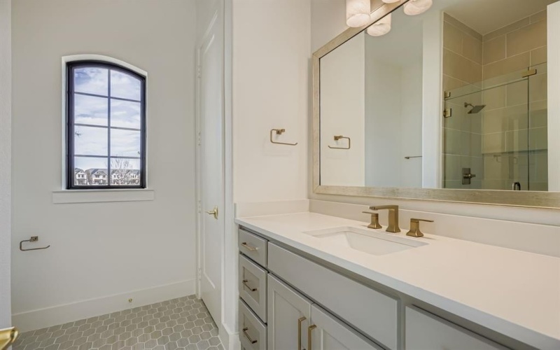 1228 High Street, The Colony, TX 75056, 4 Habitaciones Habitaciones , ,5 BañosBaños,Residential,En Venta,1228 High Street,0,21022869