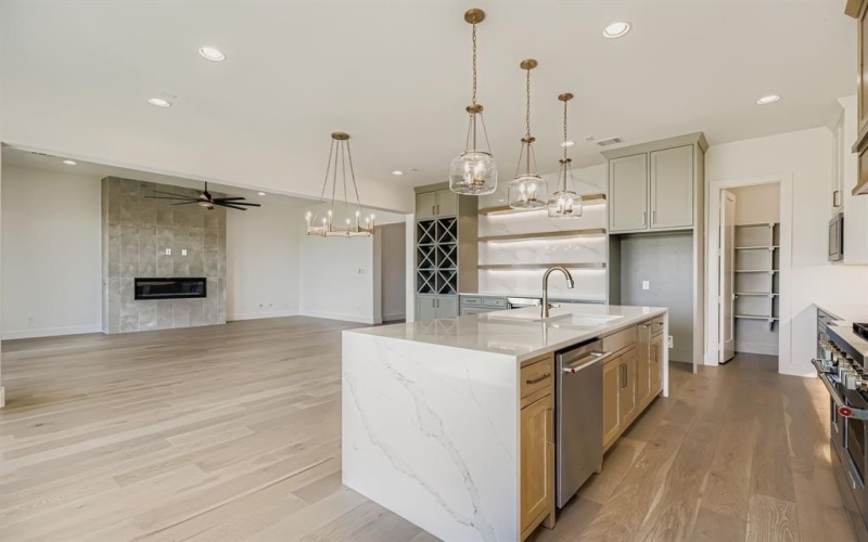 1228 High Street, The Colony, TX 75056, 4 Habitaciones Habitaciones , ,5 BañosBaños,Residential,En Venta,1228 High Street,0,21022869