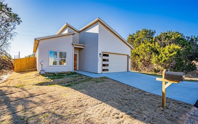 3501 Brazos River Drive, Granbury, TX 76048, 3 Bedrooms Bedrooms, ,2 BathroomsBathrooms,Residential,For Sale,3501 Brazos River Drive,0,21022871