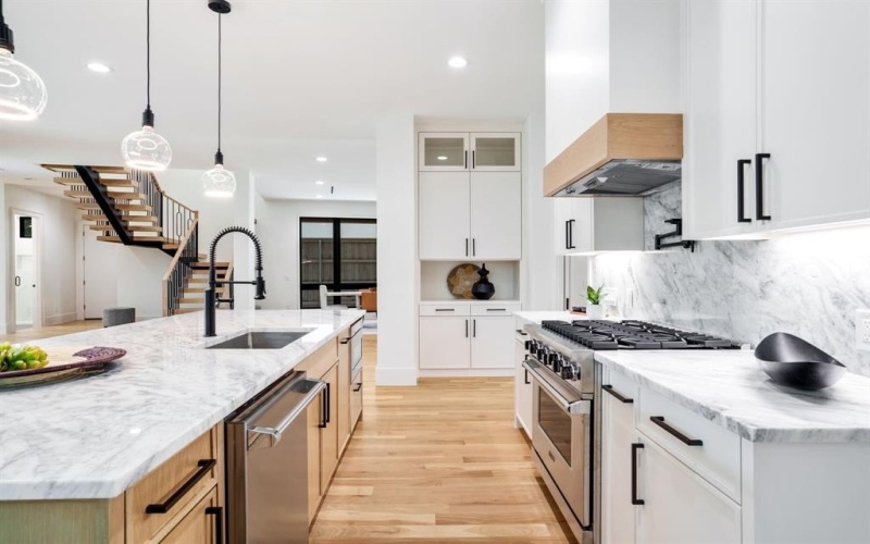 4010 Sperry Street, Dallas, TX 75214, 5 Bedrooms Bedrooms, ,7 BathroomsBathrooms,Residential,For Sale,4010 Sperry Street,0,21022896