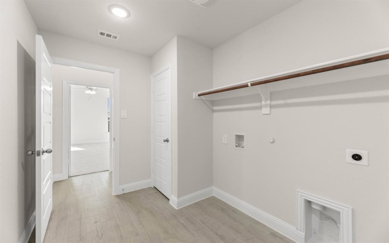 1007 Sedona Trail, Justin, TX 76247, 4 Bedrooms Bedrooms, ,2 BathroomsBathrooms,Residential,For Sale,1007 Sedona Trail,0,21022939