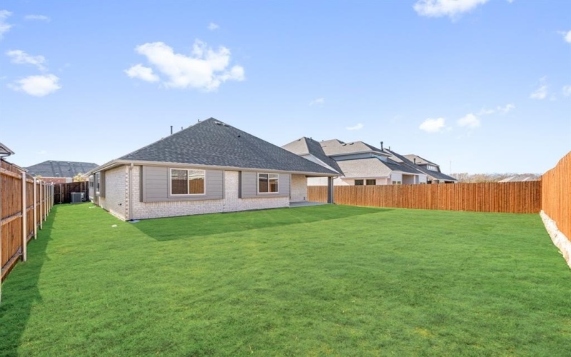 1609 Community Drive, Cedar Hill, TX 75116, 4 Habitaciones Habitaciones , ,2 BañosBaños,Residential,En Venta,1609 Community Drive,0,21022988