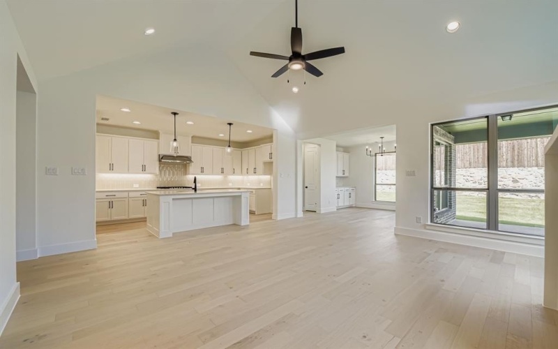 138 Sandie Drive, Rhome, TX 76078, 4 Bedrooms Bedrooms, ,3 BathroomsBathrooms,Residential,For Sale,138 Sandie Drive,0,21023029