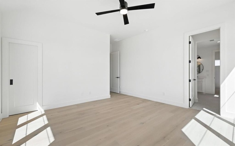 200 North Pine Street, Roanoke, TX 76262, 4 Habitaciones Habitaciones , ,3 BañosBaños,Residential,En Venta,200 North Pine Street,0,21023207