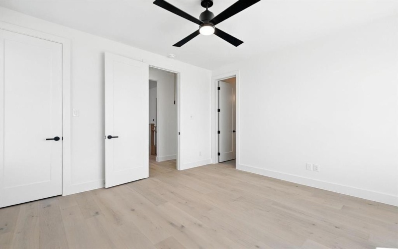 200 North Pine Street, Roanoke, TX 76262, 4 Habitaciones Habitaciones , ,3 BañosBaños,Residential,En Venta,200 North Pine Street,0,21023207