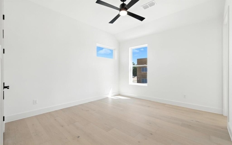 200 North Pine Street, Roanoke, TX 76262, 4 Habitaciones Habitaciones , ,3 BañosBaños,Residential,En Venta,200 North Pine Street,0,21023207