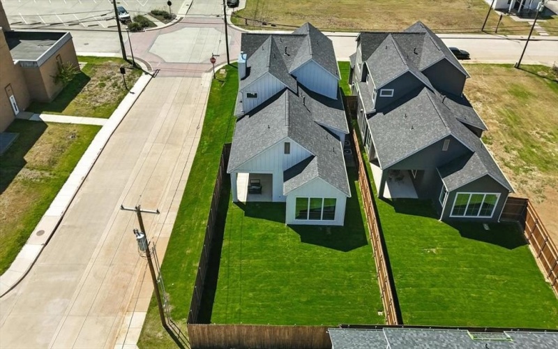200 North Pine Street, Roanoke, TX 76262, 4 Habitaciones Habitaciones , ,3 BañosBaños,Residential,En Venta,200 North Pine Street,0,21023207