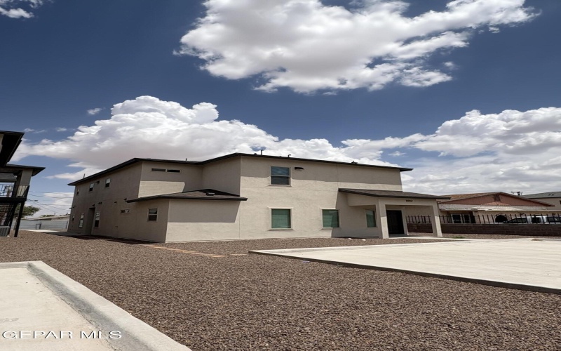 8912 NORTON Street unit: B #B, El Paso, TX 79904, 2 Habitaciones Habitaciones , ,2 BañosBaños,Residential Multi Family,En Venta,8912 NORTON Street unit: B,0,927806