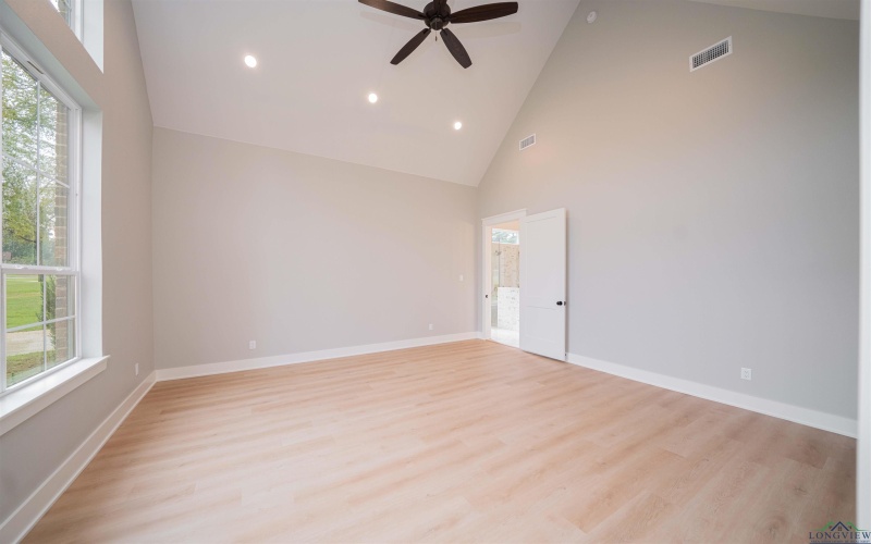 503 Lost Creek, Longview, TX 75605, 5 Habitaciones Habitaciones , ,3 BañosBaños,Residential,En Venta,503 Lost Creek,0,20255437