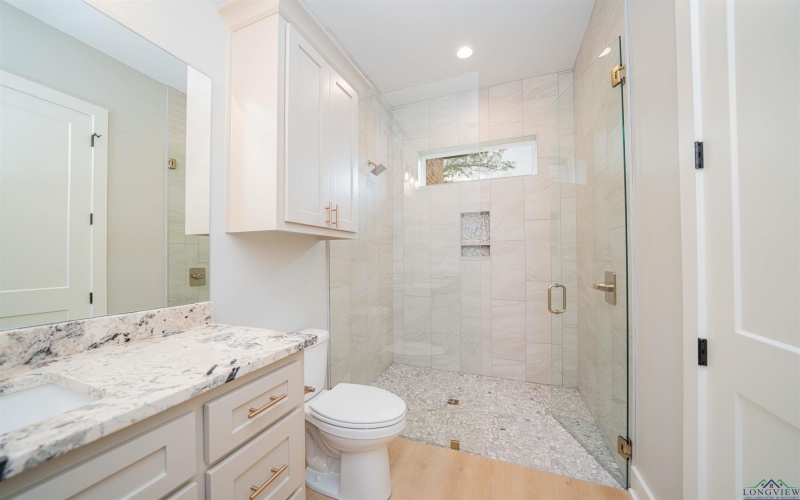 503 Lost Creek, Longview, TX 75605, 5 Habitaciones Habitaciones , ,3 BañosBaños,Residential,En Venta,503 Lost Creek,0,20255437