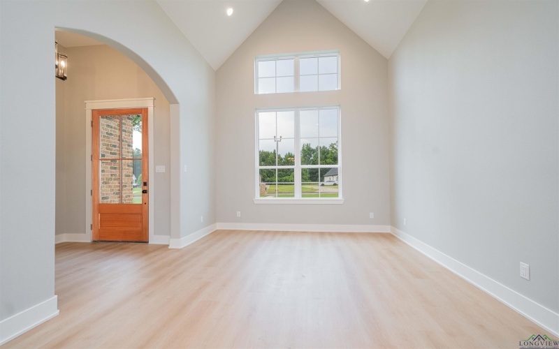 503 Lost Creek, Longview, TX 75605, 5 Habitaciones Habitaciones , ,3 BañosBaños,Residential,En Venta,503 Lost Creek,0,20255437