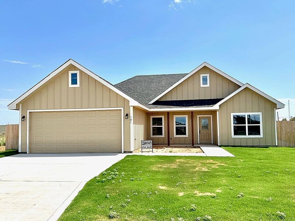 101 James Wells Dr., Roscoe, TX 79545, 3 Bedrooms Bedrooms, ,2 BathroomsBathrooms,Residential,For Sale,101 James Wells Dr.,5187