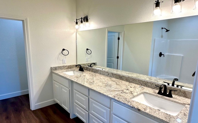 101 James Wells Dr., Roscoe, TX 79545, 3 Bedrooms Bedrooms, ,2 BathroomsBathrooms,Residential,For Sale,101 James Wells Dr.,5187