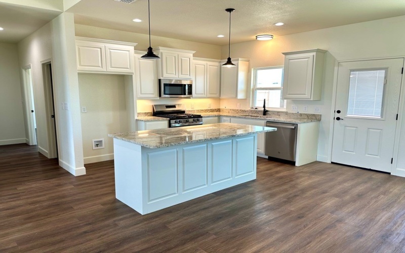 101 James Wells Dr., Roscoe, TX 79545, 3 Bedrooms Bedrooms, ,2 BathroomsBathrooms,Residential,For Sale,101 James Wells Dr.,5187