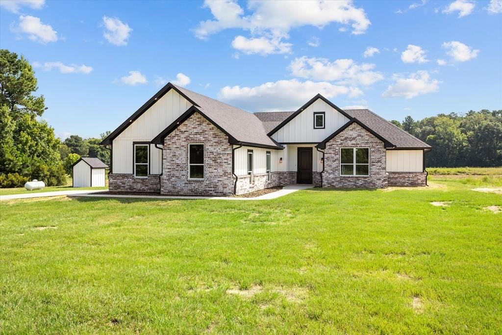 105 CR 9151, Nacogdoches, TX 75964, 3 Bedrooms Bedrooms, ,2 BathroomsBathrooms,Residential,For Sale,105 CR 9151,22501415