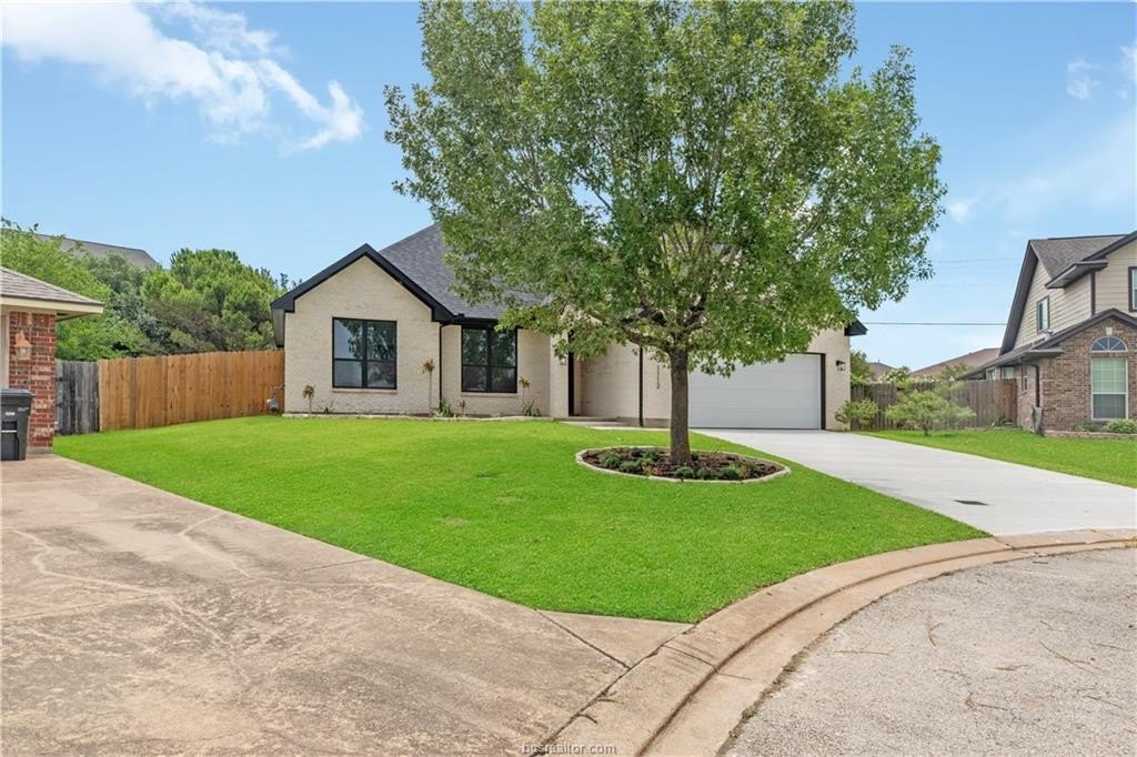 1112 Mallory Court, College Station, TX 77845, 4 Bedrooms Bedrooms, ,2 BathroomsBathrooms,Residential,For Sale,1112 Mallory Court,0,25002089