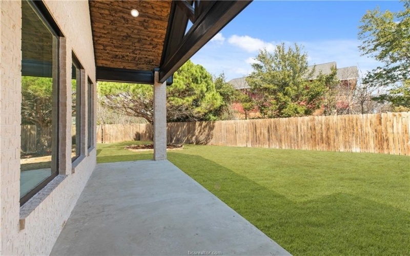 1112 Mallory Court, College Station, TX 77845, 4 Bedrooms Bedrooms, ,2 BathroomsBathrooms,Residential,For Sale,1112 Mallory Court,0,25002089