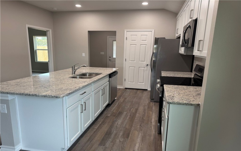 528 S 19th Street, Corpus Christi, TX 78405, 3 Bedrooms Bedrooms, ,2 BathroomsBathrooms,Residential,For Sale,528 S 19th Street,463044
