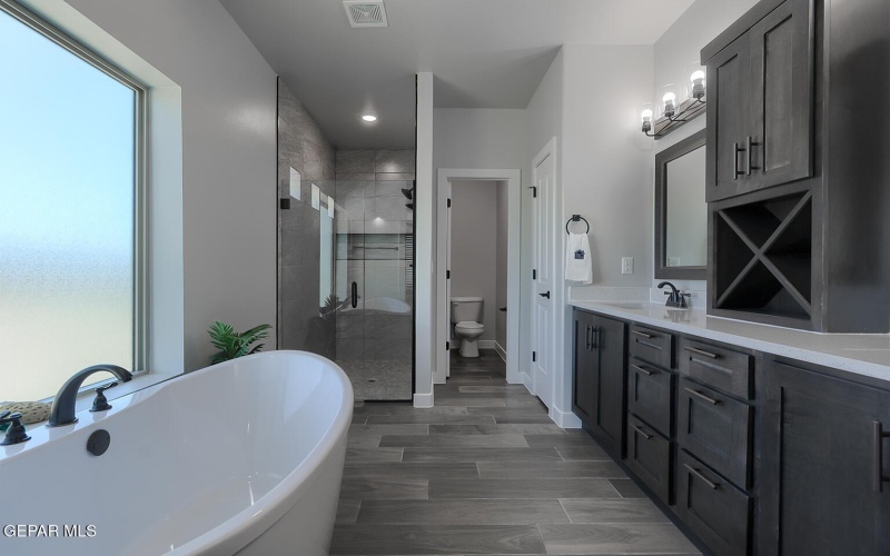 2224 MIKE PRICE Drive, El Paso, TX 79938, 4 Bedrooms Bedrooms, ,2 BathroomsBathrooms,Residential,For Sale,2224 MIKE PRICE Drive,927875