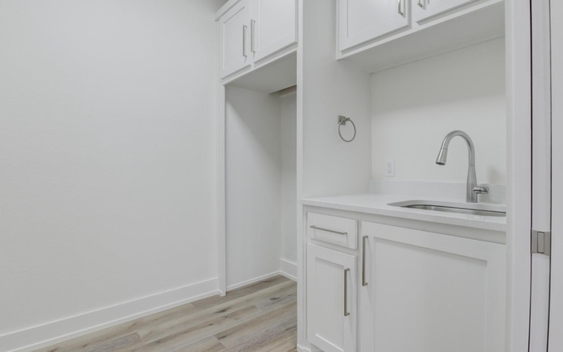 11806 Kenosha Avenue, Lubbock, TX 79423, 3 Bedrooms Bedrooms, ,2 BathroomsBathrooms,Residential,For Sale,11806 Kenosha Avenue,202558818
