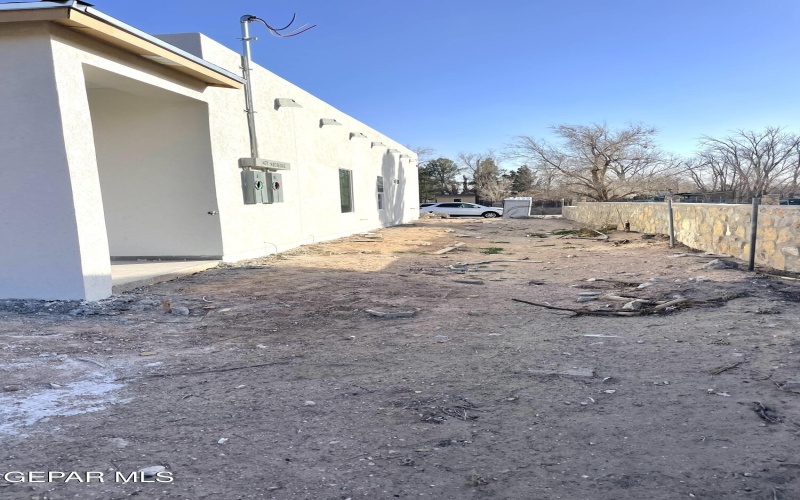 471 HUEREQUE Drive unit: #B ##B, Socorro, TX 79927, 3 Bedrooms Bedrooms, ,2 BathroomsBathrooms,Residential Multi Family,For Sale,471 HUEREQUE Drive unit: #B,915856