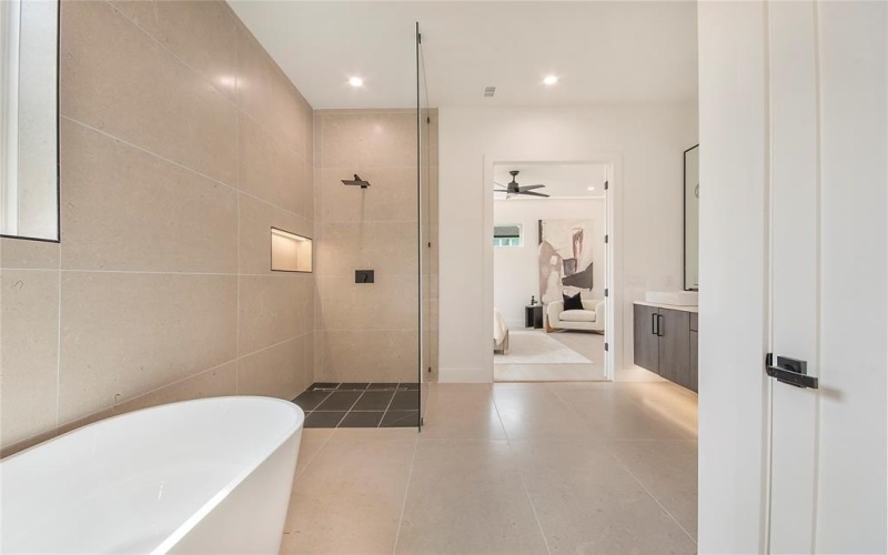 2054 Angelina Drive, Dallas, TX 75212, 5 Bedrooms Bedrooms, ,5 BathroomsBathrooms,Residential,For Sale,2054 Angelina Drive,21017062