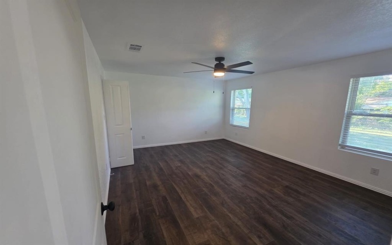 8354 Sussex Street, White Settlement, TX 76108, 3 Bedrooms Bedrooms, ,2 BathroomsBathrooms,Residential,For Sale,8354 Sussex Street,0,21017903