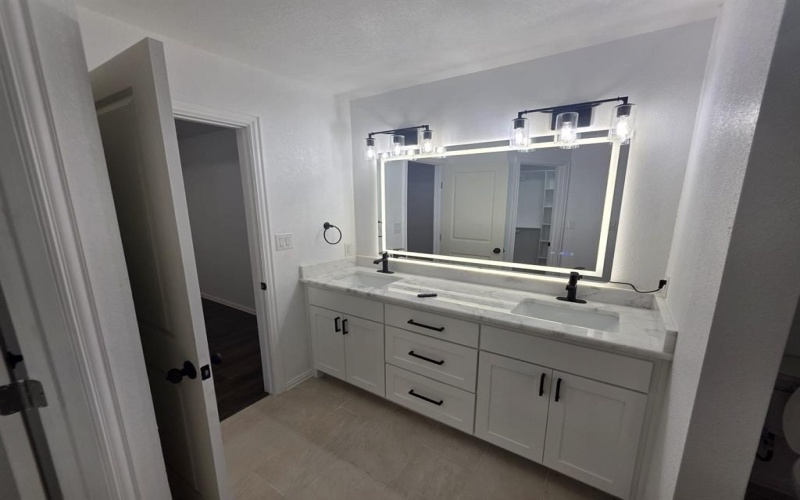 8354 Sussex Street, White Settlement, TX 76108, 3 Bedrooms Bedrooms, ,2 BathroomsBathrooms,Residential,For Sale,8354 Sussex Street,0,21017903